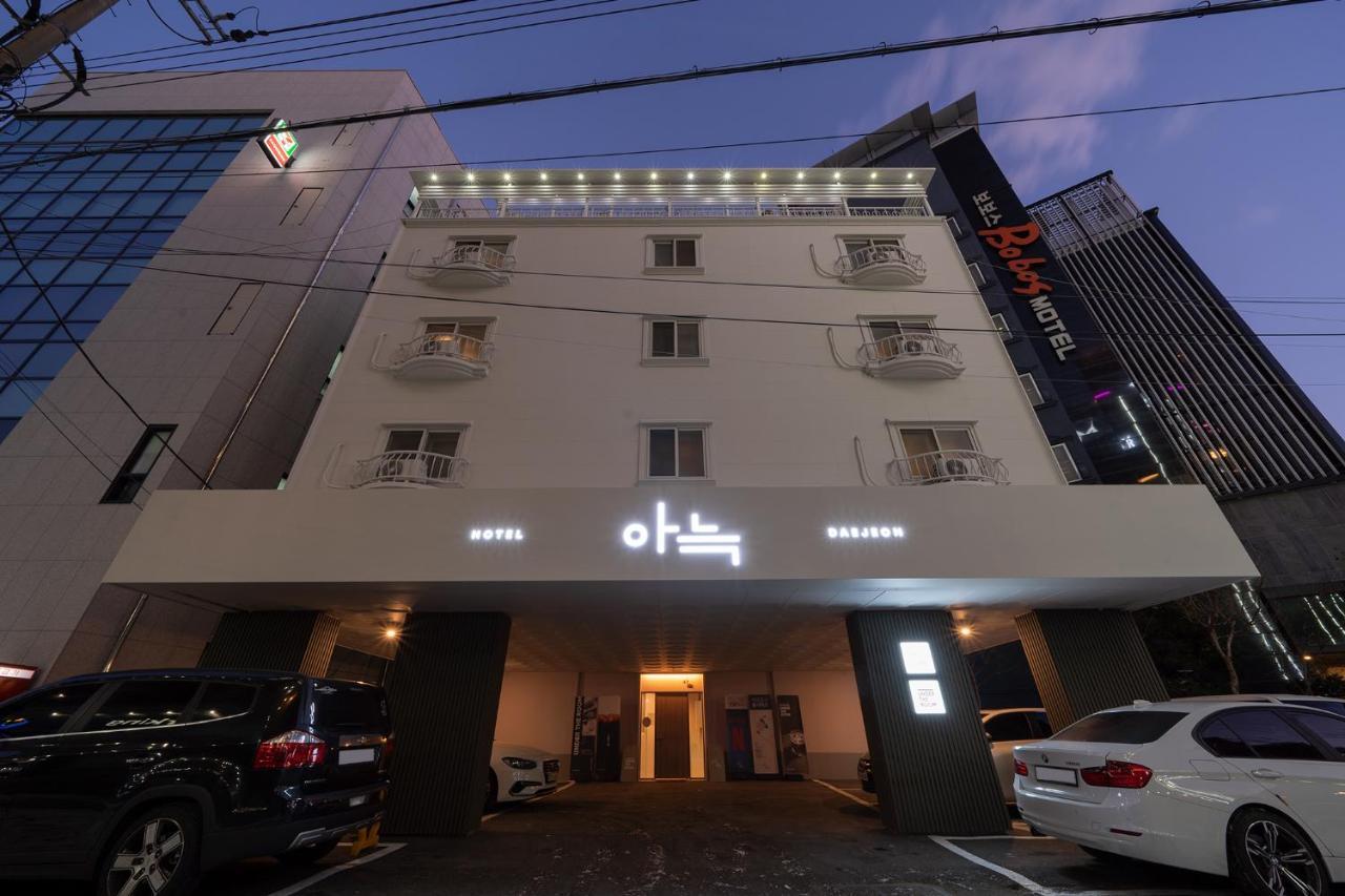 Aank Hotel Daejeon Yongjeon 1St Экстерьер фото